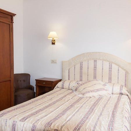 Hotel Avenida III Villadangos del Páramo Pokoj fotografie