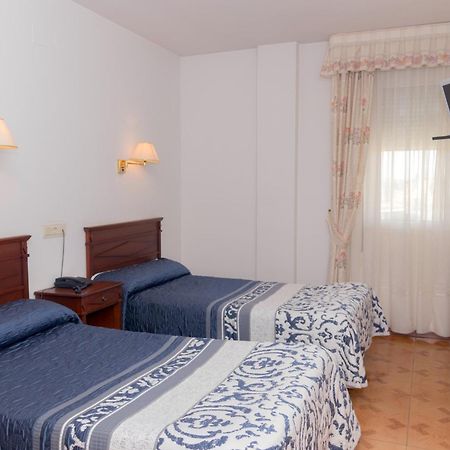 Hotel Avenida III Villadangos del Páramo Pokoj fotografie